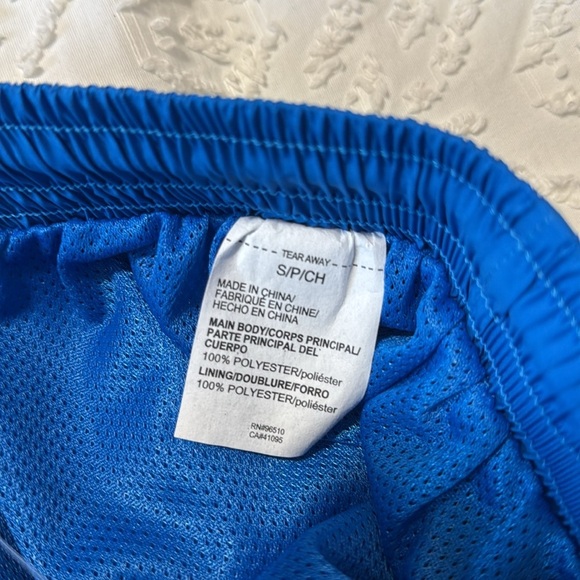 Under Armour UA Men’s Essential Volley Shorts Blue White Loose Size Small - Picture 8 of 10